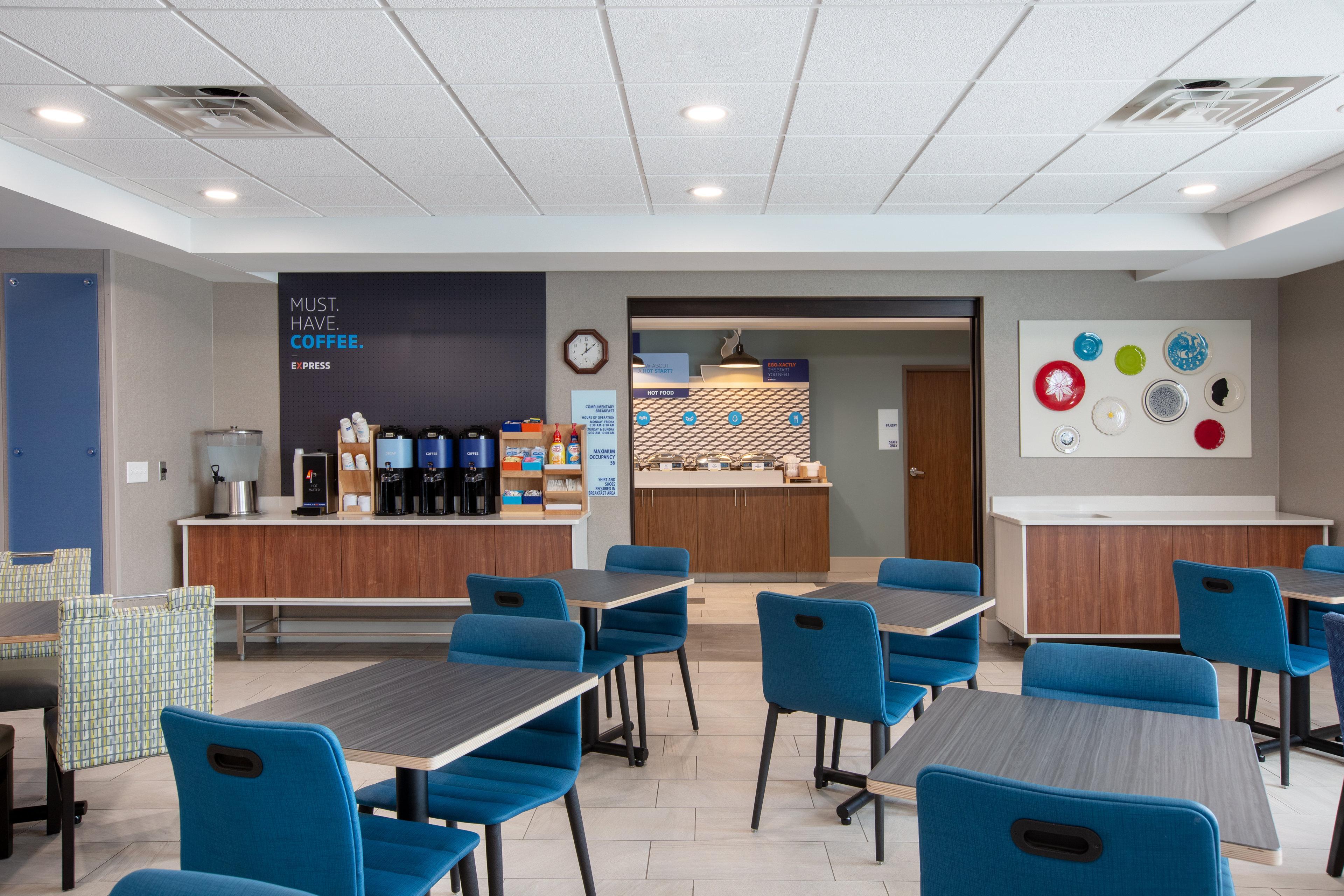 Holiday Inn Express Hotel & Suites Columbus By Ihg Ngoại thất bức ảnh